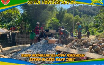 Sinergi TNI-Rakyat: Babinsa Koramil Moramo dan Warga Bahu-Membahu Bangun Jembatan Beton di Desa Baku Taru