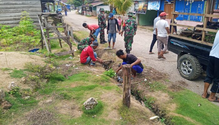 Pastikan Aktivitas Warga Tetap Nyaman, Koramil 1413-03/Kapontori Benahi Pasar Boneatiro