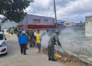 Demi Kenyamanan dan Kesehatan Warga, Koramil 1413-09/Sampolawa Bergerak Bersihkan Pasar Jaya Bakti