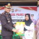 Polres Wajo Tebar Kepedulian, Ratusan Warga Terima Bantuan Sembako Hari Bhayangkara ke-80