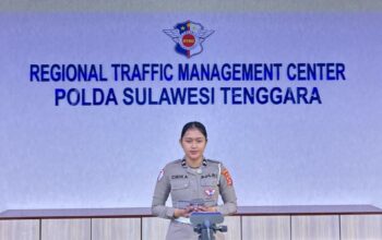 Ditlantas Polda Sultra Sampaikan Informasi Lalu Lintas Terkini Lewat Live Report Bersama RRI Kendari