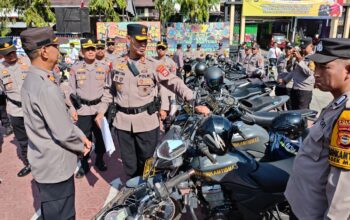 Kapolres Enrekang Pimpin Pemeriksaan Kendaraan Dinas R4 dan R2 Guna Optimalkan Kesiapan Personel dalam Pelaksanaan Tugas
