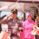 Penuh Haru, AKBP Aditya Pradana Diantar Melalui Tradisi Pedang Pora Tinggalkan Polres Soppeng