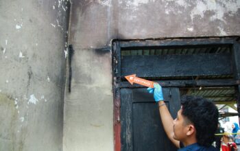 Korsleting Jadi Pemicu, Polresta Banggai Sigap Tangani Kebakaran Rumah di Hanga-hanga