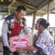 Tak Sekadar Jaga Kamtibmas, Kapolres Wajo Turun Langsung Bagikan Bansos ke Warga TPI 45