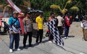 Kapolsek Nuhon Ikut Lepas 27 Tim Karnaval HUT ke-81 RI Tingkat Kecamatan
