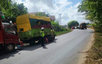 Patah As Truk Muatan Sayur di Pendakian Andaroa, Polantas Terapkan Pengaturan Buka Tutup Arus
