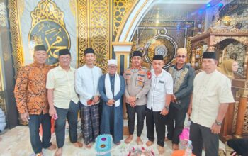 Semarak Maulid Nabi di Masjid Jami Nurul Iman Barangmamase, Kapolsek Sajoanging Hadir