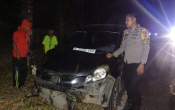 Piket Polsek Maiwa Mendatangi Lokasi Laka Lantas di Desa Batu Mila