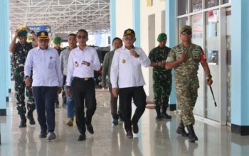 Plt Deputi I KSP RI Kunjungi Yonif TP 823/Raja Wakaaka, Dandim 1413/Buton Dampingi Peninjauan