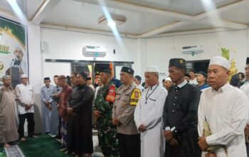 Bhabinkamtibmas Galung Maloang Polsubsektor Bacukiki Barat Menghadiri Kegiatan Peringatan Maulid Nabi Muhammad SAW
