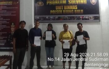 Problem Solving Polsek Ujung Bulu Damaikan Dua Pedagang Pasar Sentral Yang Berselisih.
