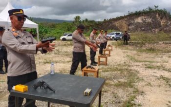 Asah Kemampuan dan Ketangkasan, Polres Buton Laksanakan Latihan Menembak