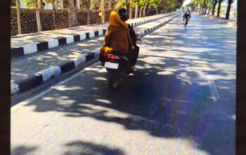 ETLE Handheld Ditlantas Polda Sultra Tindak Empat Pengendara Tak Gunakan Helm di Pertigaan Jalan Baru
