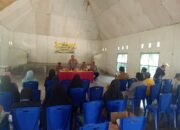 Satbinmas Polres Enrekang Bersama Kapolsek Maiwa Berikan Penyuluhan Hukum kepada Warga Desa Patondong Salu