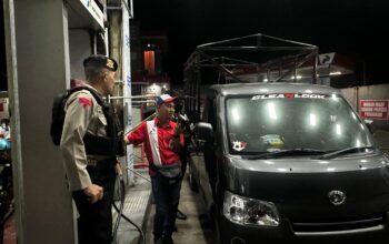 Polres Parepare Patroli SPBU, Antisipasi Gangguan Kamtibmas Dampak Antrean BBM