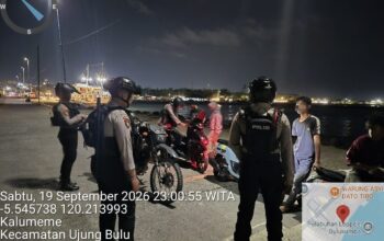 Malam Minggu, Tim Patmor Polres Bulukumba Gelar Patroli Dialogis Cegah Kejahatan Jalanan