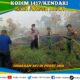 Sinergi Babinsa Koramil 1417-09/Ranomeeto Bersama Polri dan Damkar Jinakkan Api di Puosu Jaya