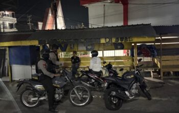 Patroli Malam, Sat Samapta Polres Tana Toraja Ajak Masyarakat Bersama Jaga Kamtibmas