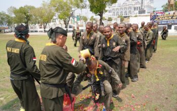 Kadertih PSM Jajaran Korem 143/HO Gelar Tradisi Penyematan Sabuk dan Kenaikan Tingkat Sabuk Hitam