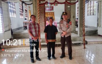 Program Minggu Kasih, Kapolsek Alla Hadir di Gereja untuk Jalin Kedekatan dengan Masyarakat