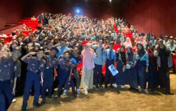 410 Siswa SMP Negeri 5 Mandai Nonton Film Akal Imitasi, Guru Disebut Tak Tergantikan AI
